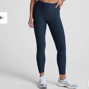 Beyond Yoga Caught in the Midi Nocturnal Navy Leggings Size Small